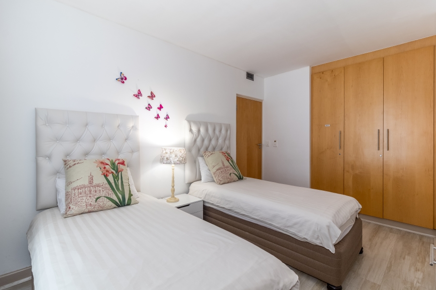 To Let 3 Bedroom Property for Rent in Strand Central Western Cape